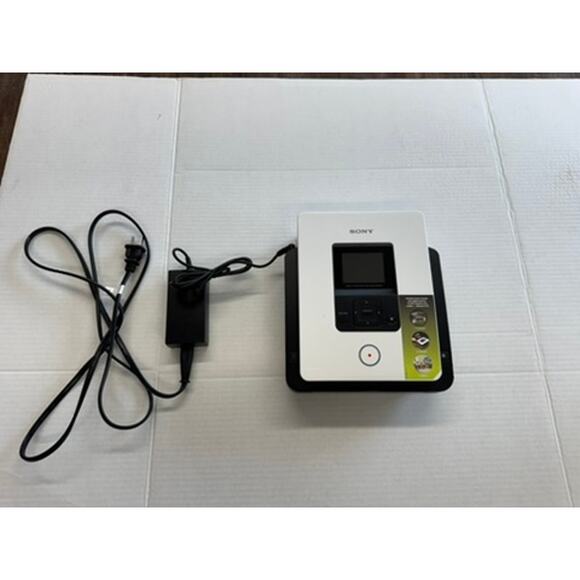 "SONY" Electronic DVD Recorder With Cord Front Screen Audio Plug w/ Instructions - Picture 3 of 8